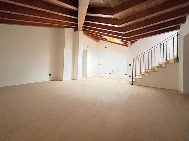 Appartamento in vendita a Bergamo, Lombardia