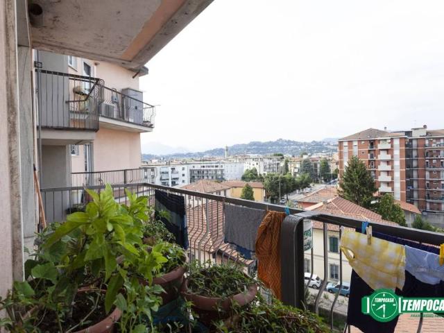 Appartamento in vendita a Bergamo, Lombardia
