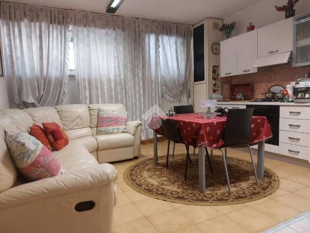 Appartamento in vendita a Loreto, Bergamo