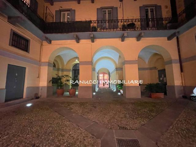 Appartamento in vendita a Città Alta, Bergamo