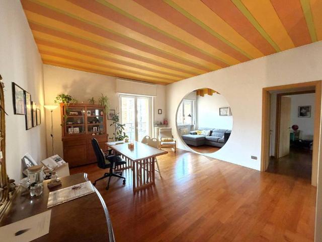 Appartamento in vendita a Bergamo, Lombardia