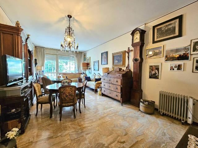 Appartamento in vendita a Bergamo, Lombardia