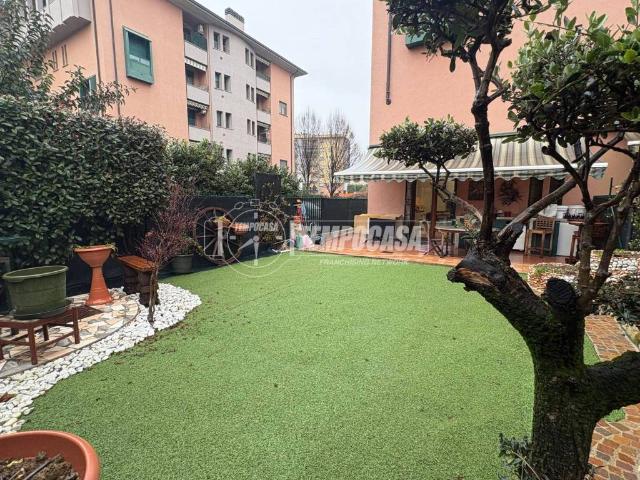 Appartamento in vendita a Bergamo, Lombardia