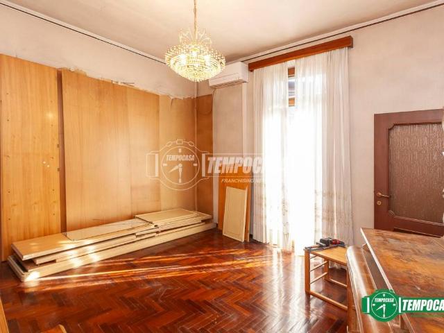Appartamento in vendita a Bergamo, Lombardia