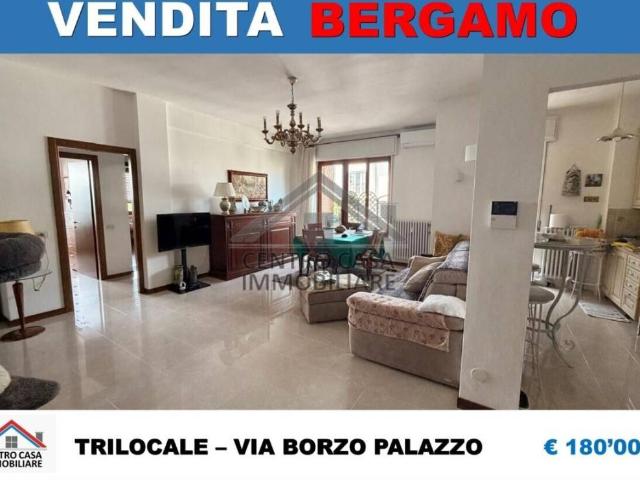 Appartamento in vendita a Bergamo, Lombardia