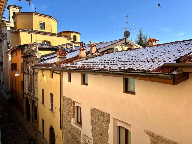 Appartamento in vendita a Santa Grata, Bergamo