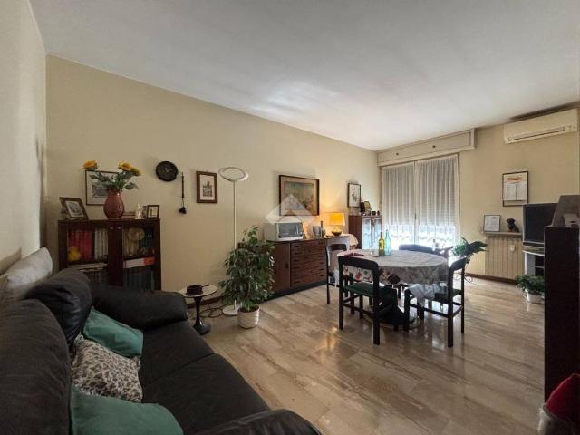 Appartamento in vendita a Bergamo, Lombardia