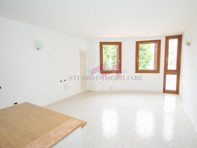 Appartamento in vendita a Bergantino, Veneto