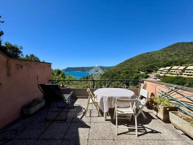 Appartamento in vendita a Costa dei Ginestri, Bergeggi