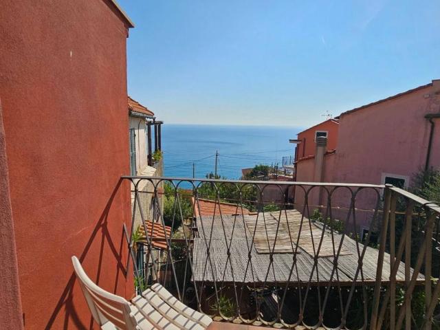 Appartamento in vendita a Custo, Bergeggi