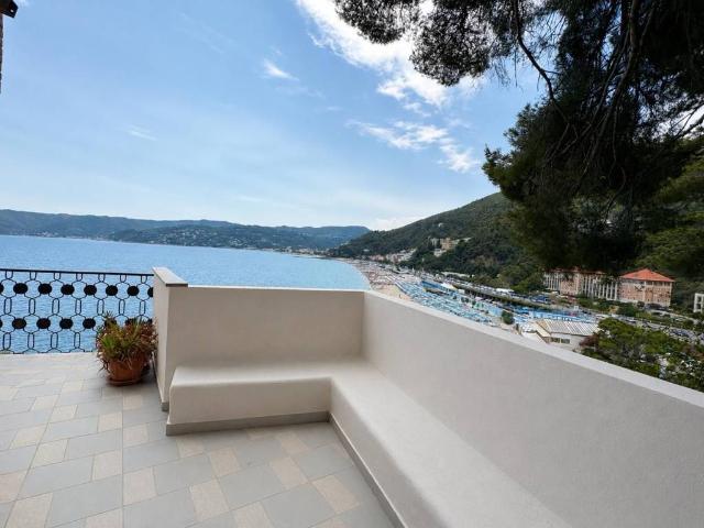 Appartamento in vendita a Merello, Bergeggi