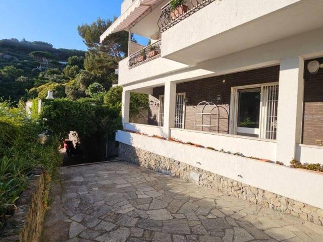 Appartamento in vendita a Merello, Bergeggi
