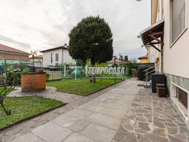 Appartamento in vendita a Villanova, Bernareggio