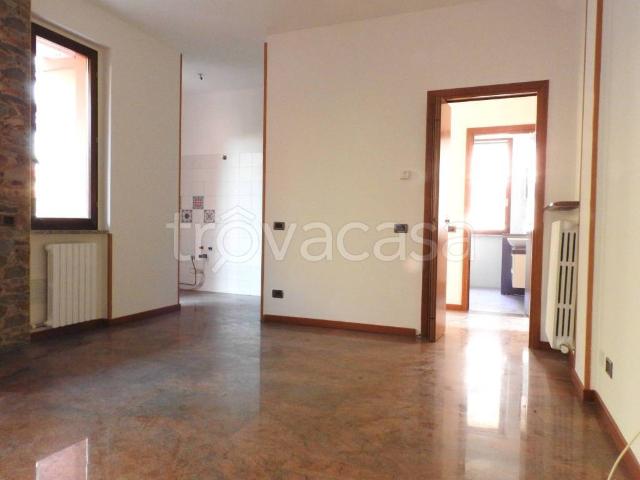 Appartamento in vendita a Bernareggio, Lombardia