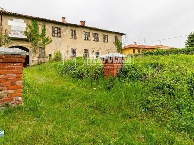Appartamento in vendita a Besana In Brianza, Lombardia