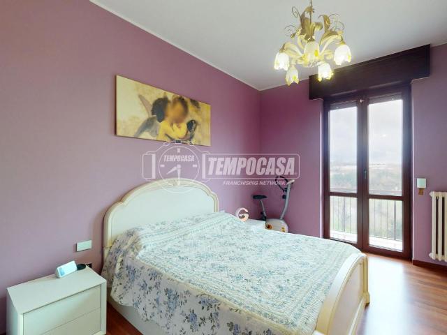 Appartamento in vendita a Besana In Brianza, Lombardia