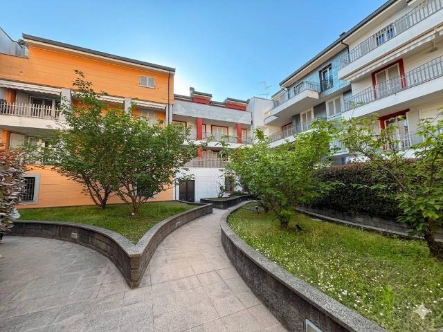 Appartamento in vendita a Montesiro, Besana In Brianza
