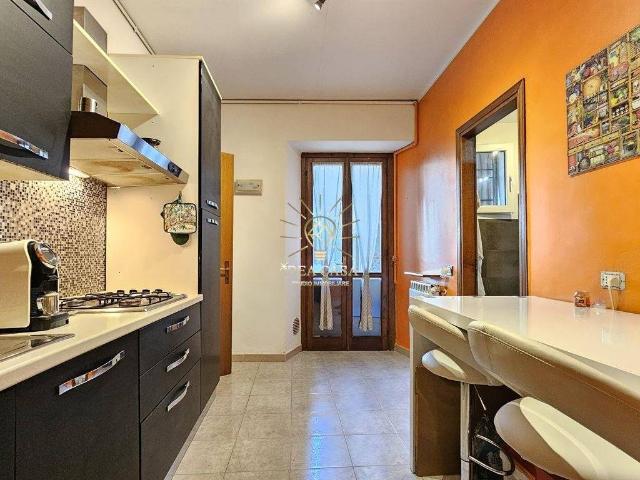 Appartamento in vendita a Besana In Brianza, Lombardia