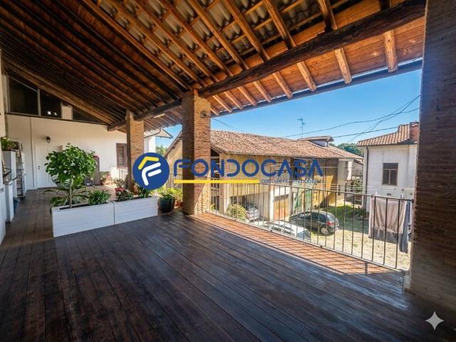 Appartamento in vendita a Besana In Brianza, Lombardia