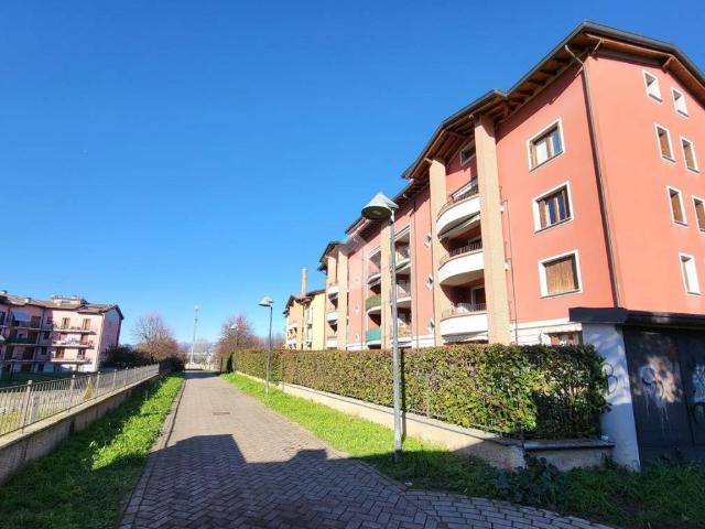 Appartamento in vendita a Montesiro, Besana In Brianza