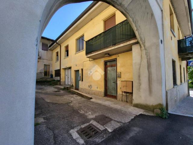 Appartamento in vendita a Montesiro, Besana In Brianza