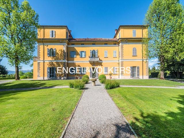 Appartamento in vendita a Besana In Brianza, Lombardia