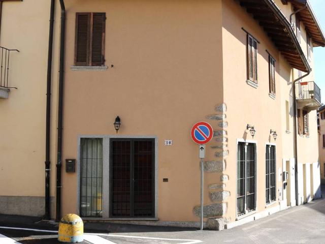 Appartamento in vendita a Montesiro, Besana In Brianza