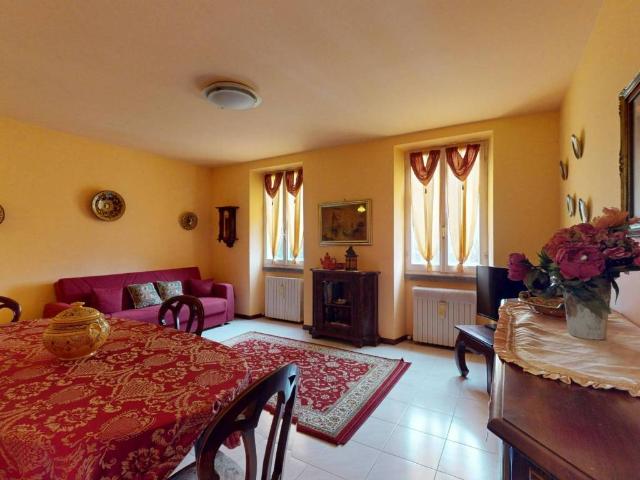 Appartamento in vendita a Montesiro, Besana In Brianza