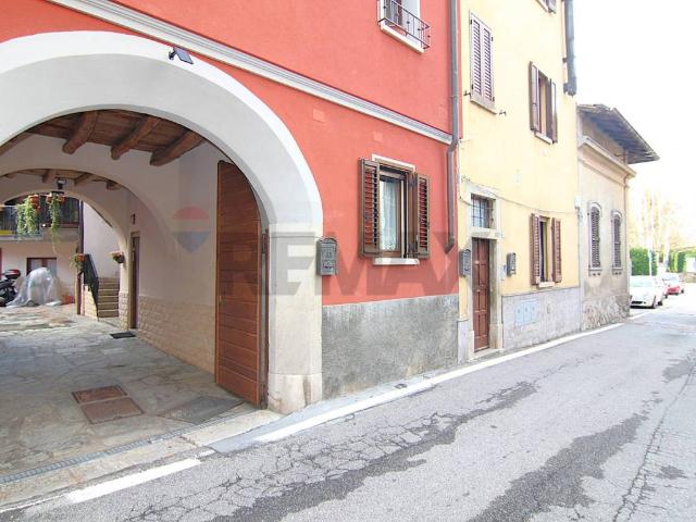 Appartamento in vendita a Molino Ginaga, Besano