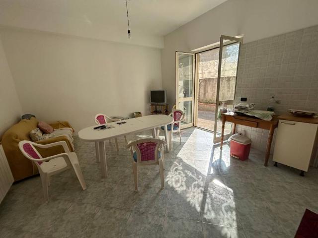 Appartamento in vendita a Calabria, Reggio Calabria