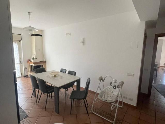 Appartamento in vendita a Calabria, Reggio Calabria