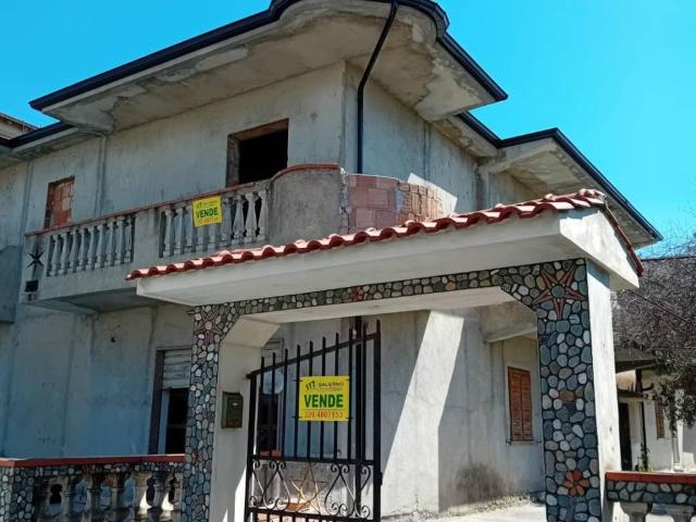 Appartamento in vendita a Calabria, Reggio Calabria