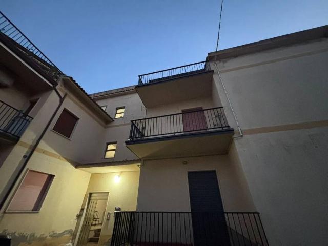 Appartamento in vendita a Calabria, Reggio Calabria