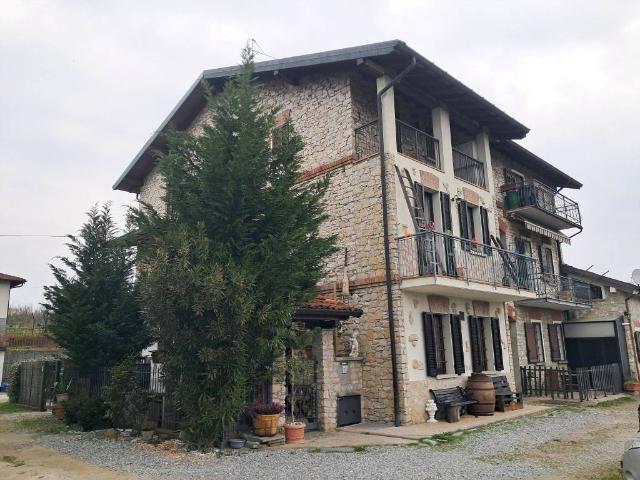 Appartamento in vendita a Cassinetta, Biandronno