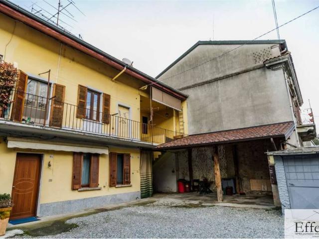 Appartamento in vendita a Biandronno, Lombardia