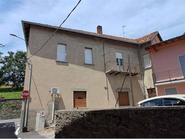 Appartamento in vendita a Biandronno, Lombardia