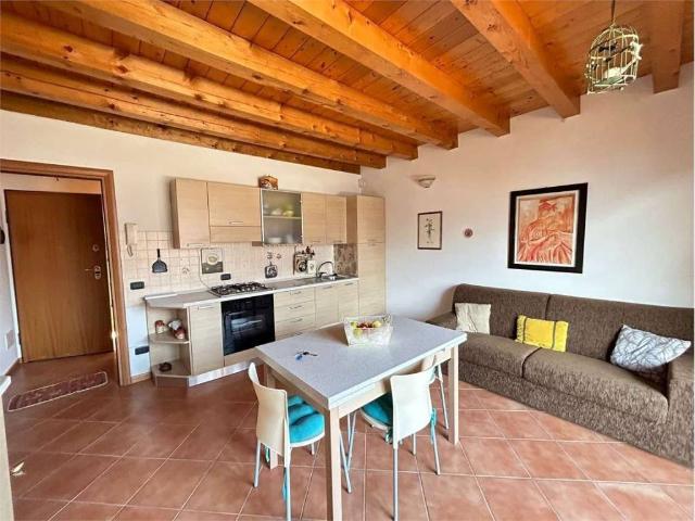 Appartamento in vendita a Bianzano, Lombardia