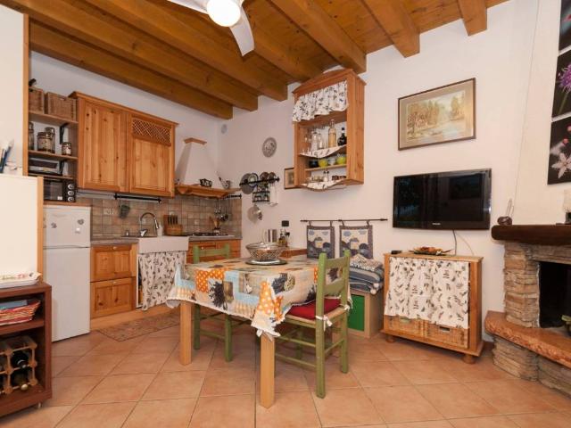 Appartamento in vendita a Bianzano, Lombardia
