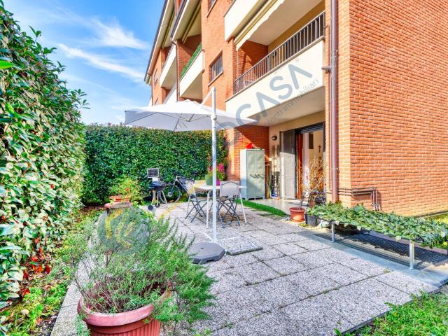 Appartamento in vendita a Biassono, Lombardia