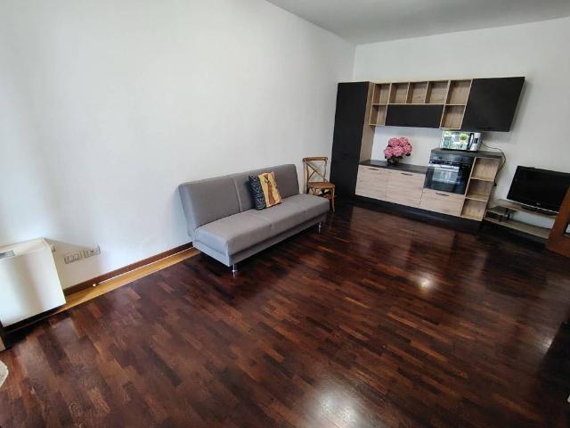 Appartamento in vendita a San Giorgio al Lambro, Biassono