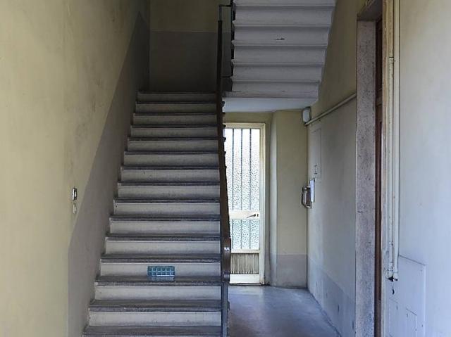 Appartamento in vendita a Biassono, Lombardia