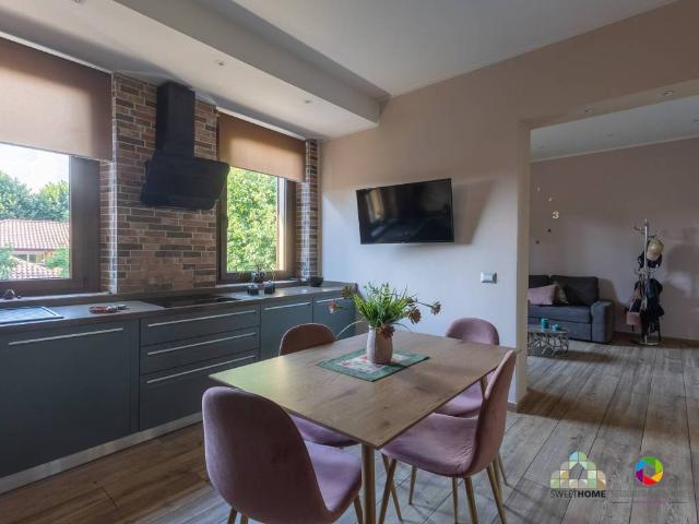 Appartamento in vendita a Biassono, Lombardia