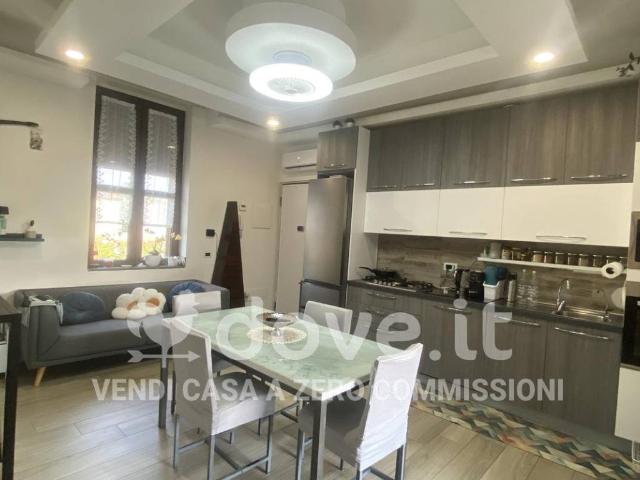 Appartamento in vendita a Biassono, Lombardia