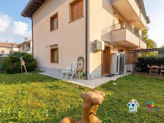 Appartamento in vendita a Biassono, Lombardia