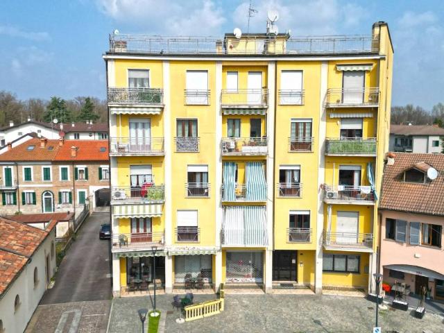 Appartamento in vendita a San Giorgio al Lambro, Biassono
