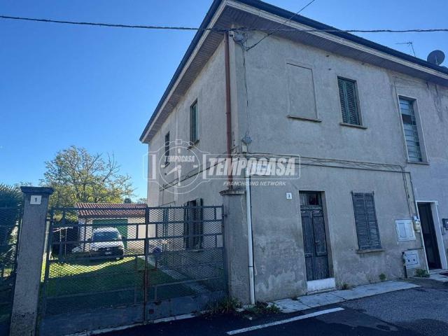 Appartamento in vendita a Macherio, Lombardia