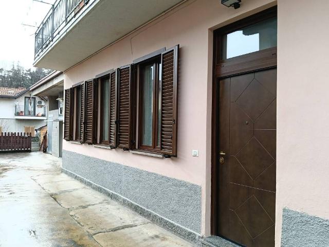 Appartamento in vendita a Biassono, Lombardia