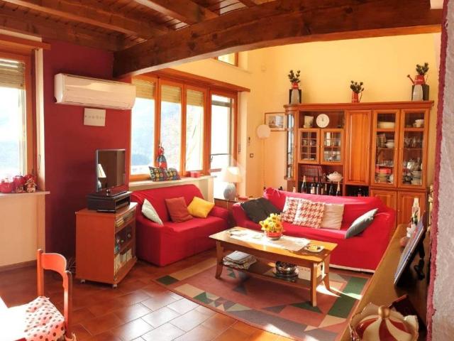 Appartamento in vendita a Famolasco, Piemonte
