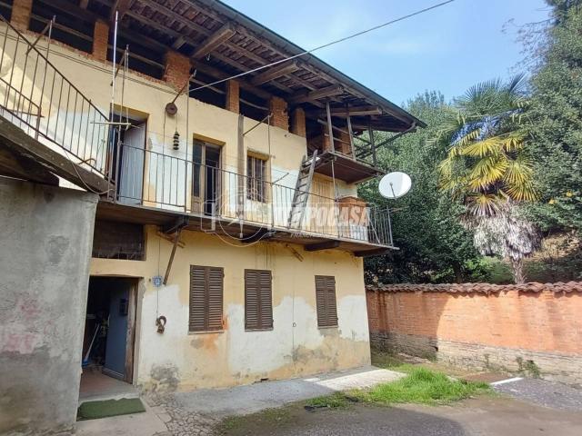 Villa Indipendente in vendita a Piemonte, Biella