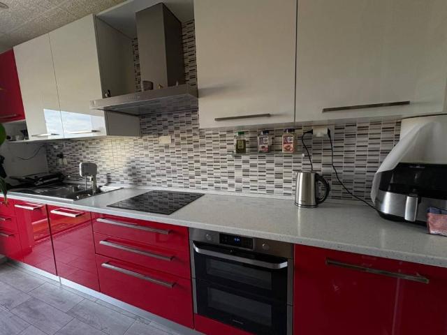 Appartamento in vendita a Prato, Piemonte